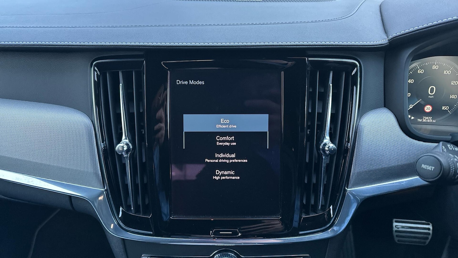 Used Volvo V90 2020 for sale - 77090978: Photo 36