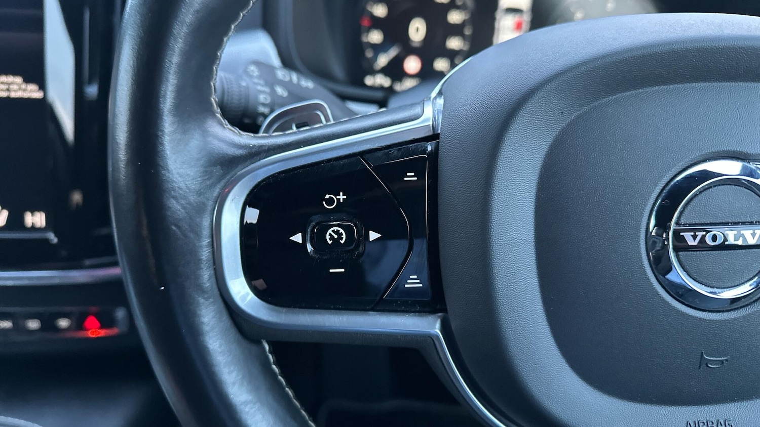 Used Volvo V90 2020 for sale - 77090978: Photo 40