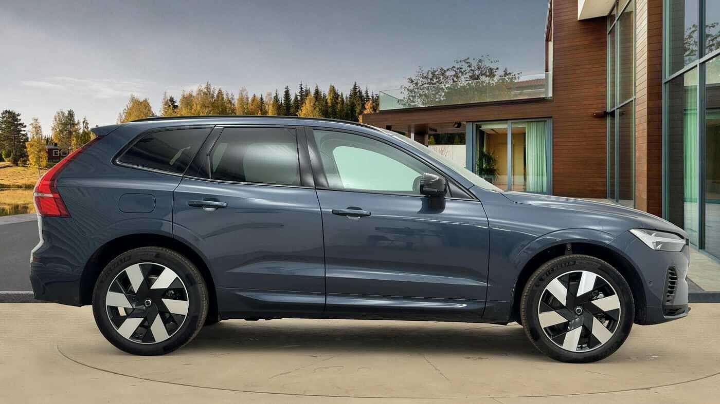 Used Volvo XC60 2025 for sale - 76585273: Photo 2