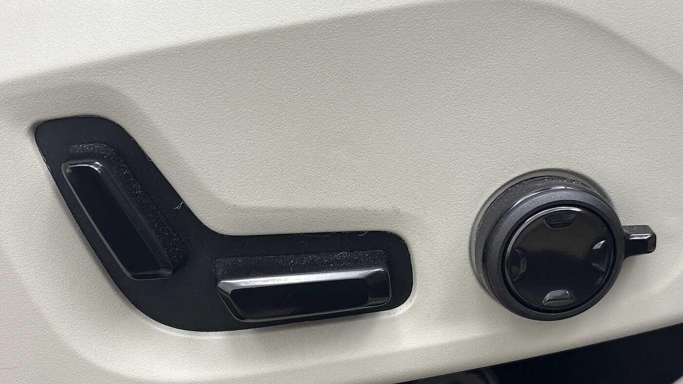 Used Volvo XC60 2025 for sale - 76585273: Photo 28