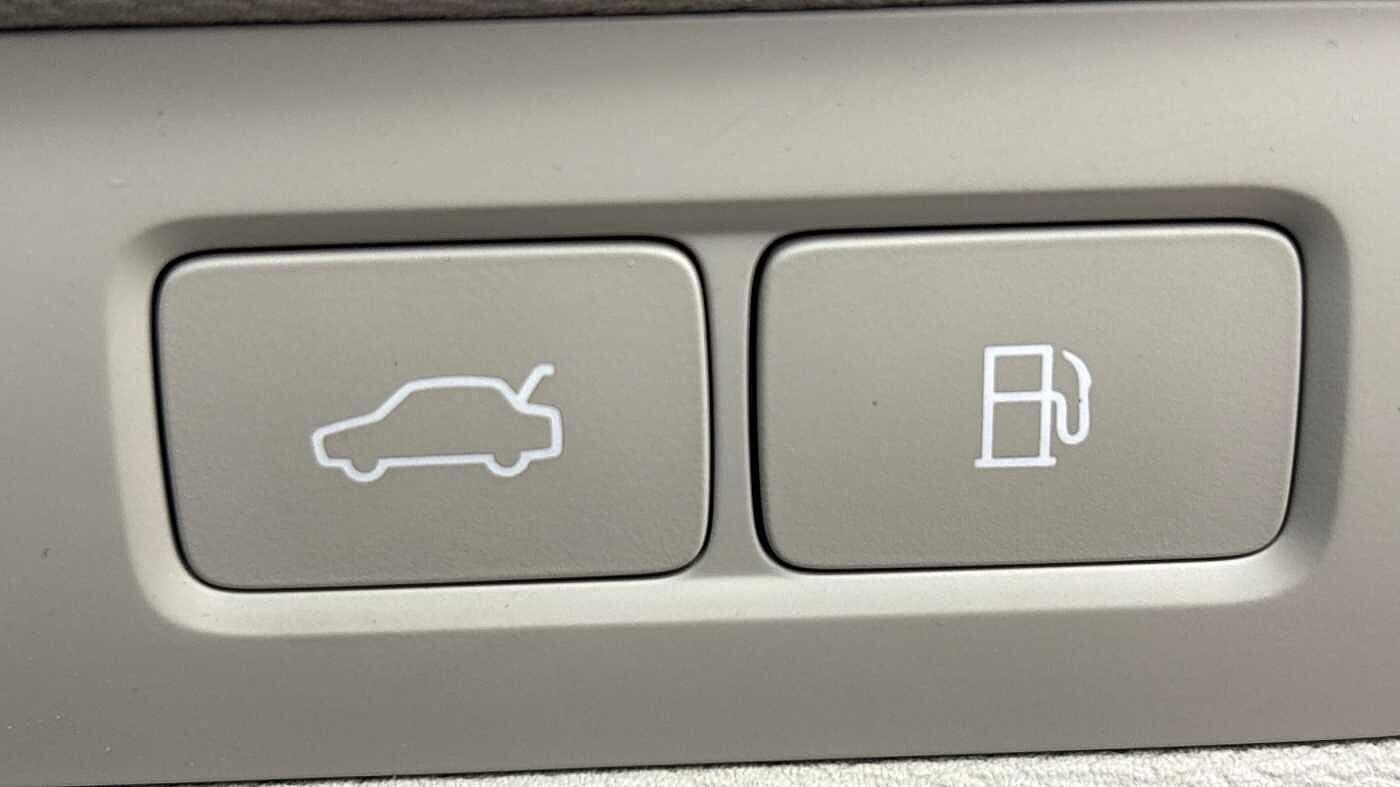 Used Volvo XC60 2025 for sale - 76585273: Photo 30