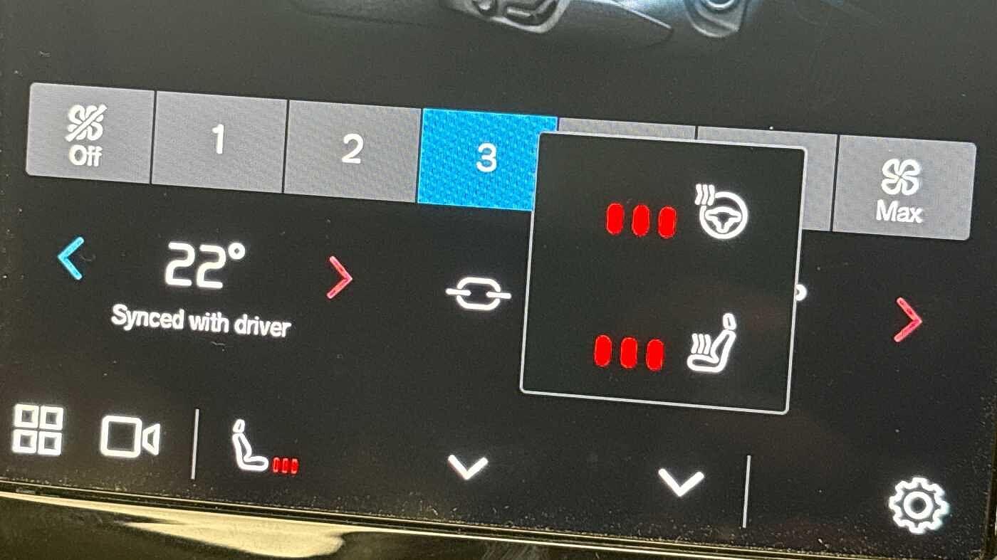 Used Volvo XC60 2025 for sale - 76585273: Photo 41