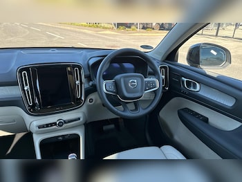 Used Volvo XC40 2026 for sale - 77824603: Photo