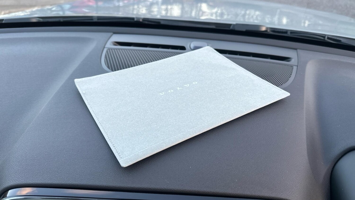 Used Volvo XC40 2025 for sale - 77672987: Photo 14