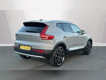 Used Volvo XC40 2025 for sale - 77672987: Photo