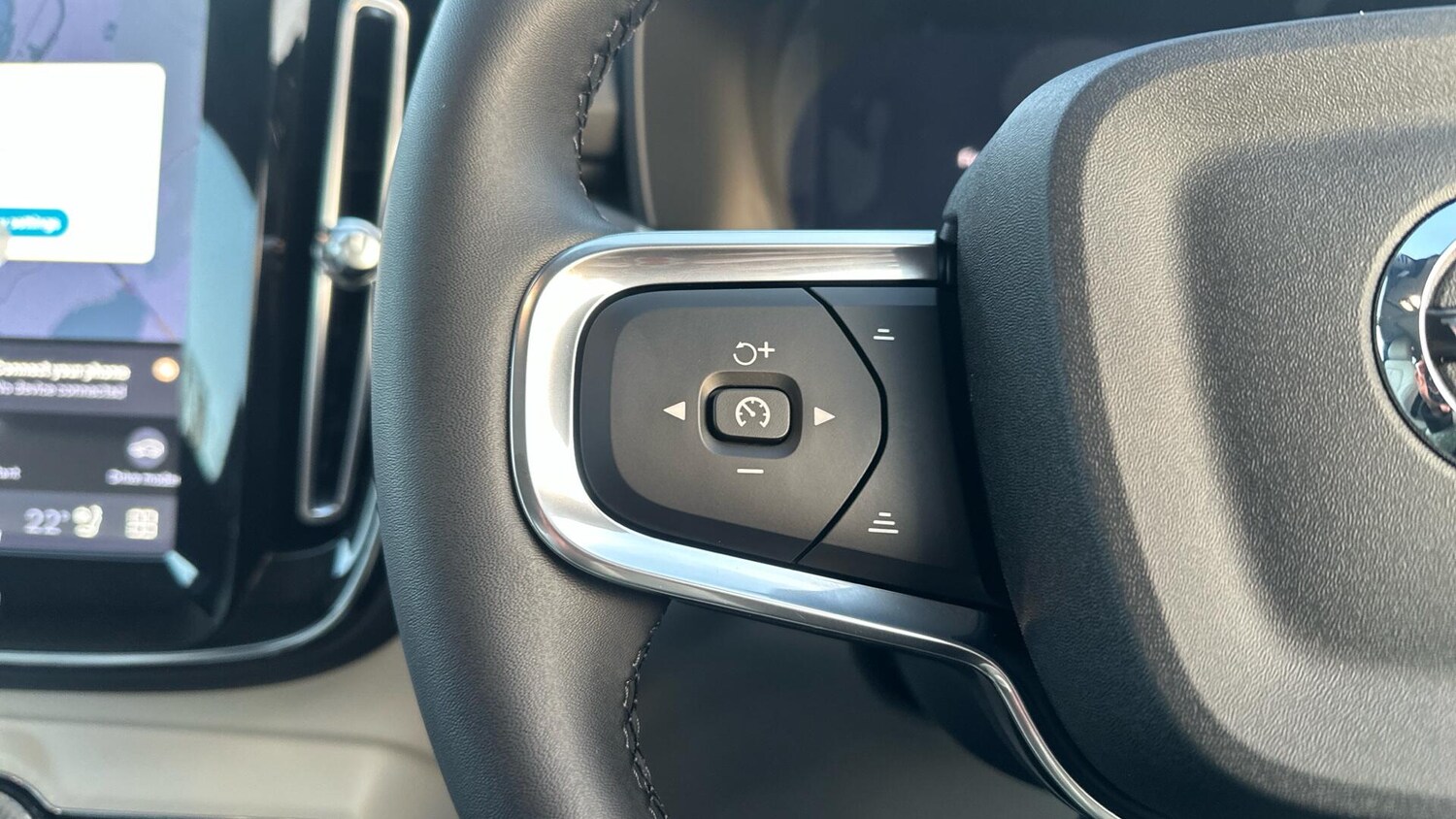 Used Volvo XC40 2025 for sale - 77672987: Photo 33