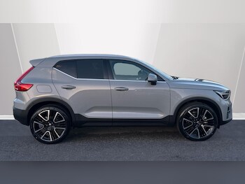 Used Volvo XC40 2025 for sale - 77672987: Photo