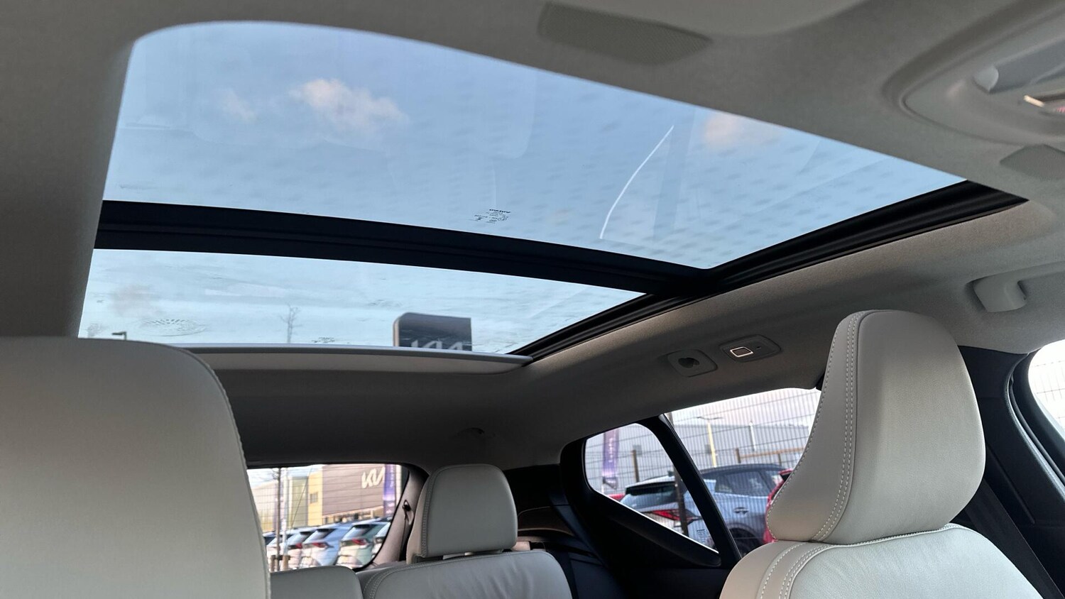 Used Volvo XC40 2025 for sale - 77672987: Photo 41