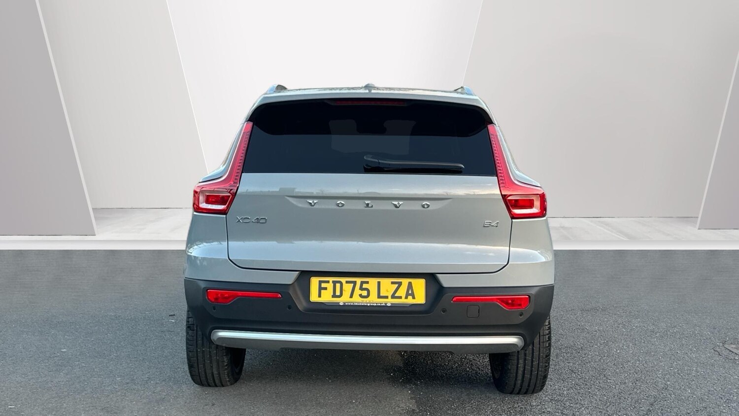 Used Volvo XC40 2025 for sale - 77672987: Photo 7