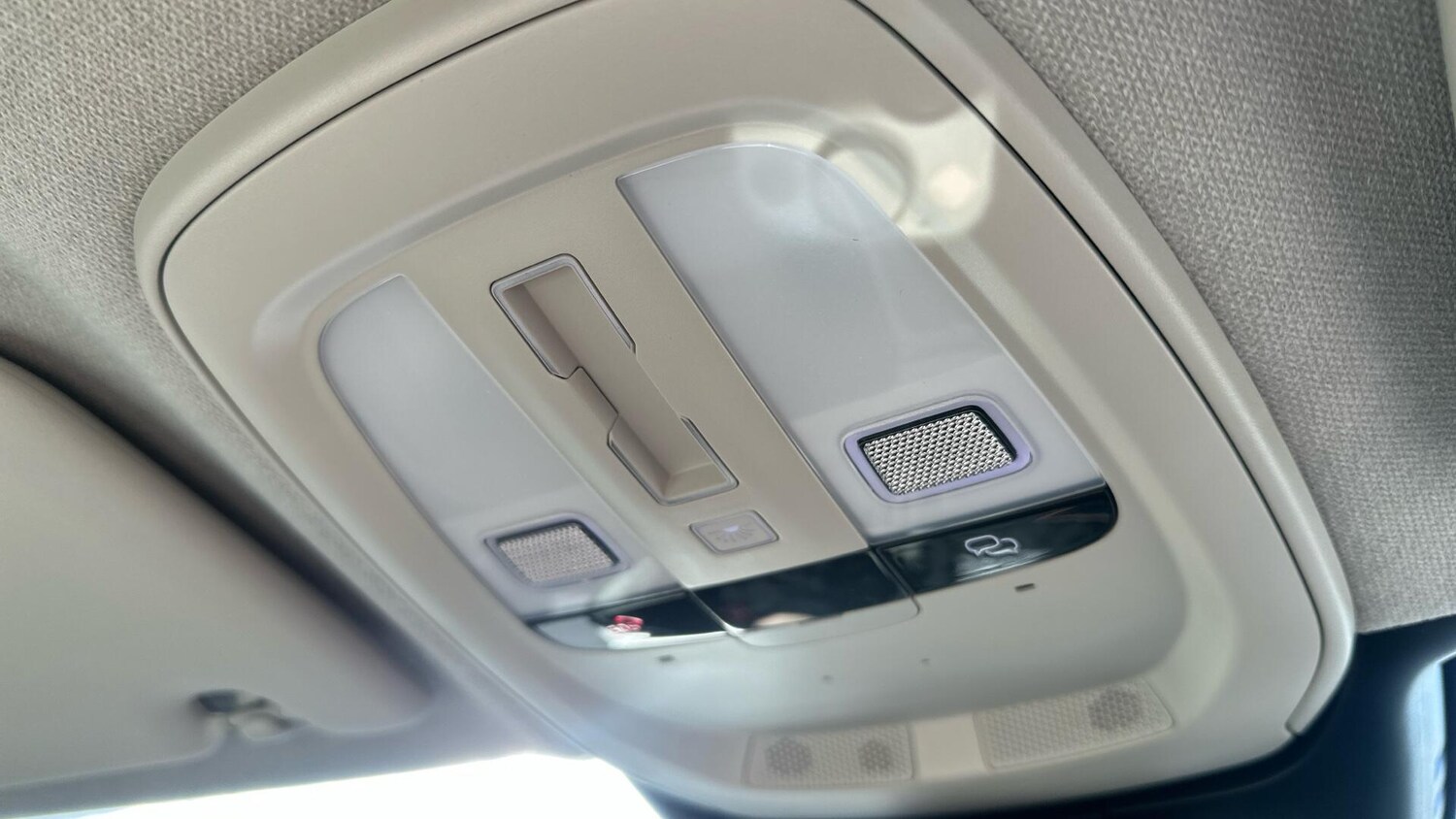 Used Volvo XC40 2025 for sale - 77672982: Photo 40