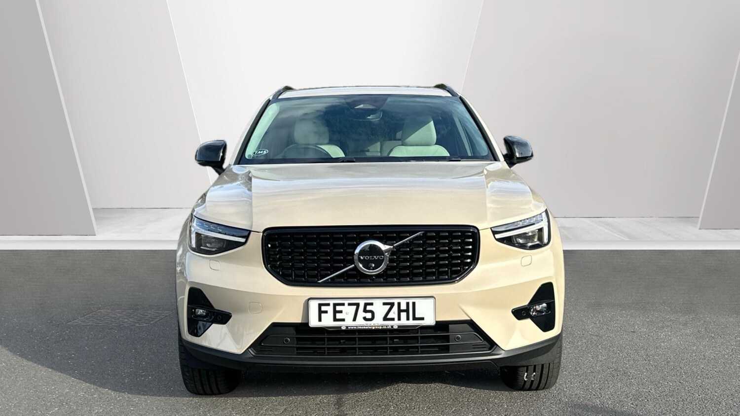 Used Volvo XC40 2025 for sale - 77672982: Photo 8