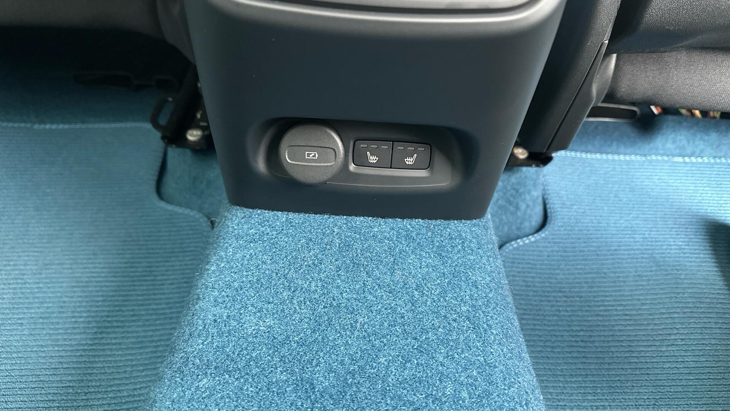 Used Volvo C40 2023 for sale - 77673013: Photo 46