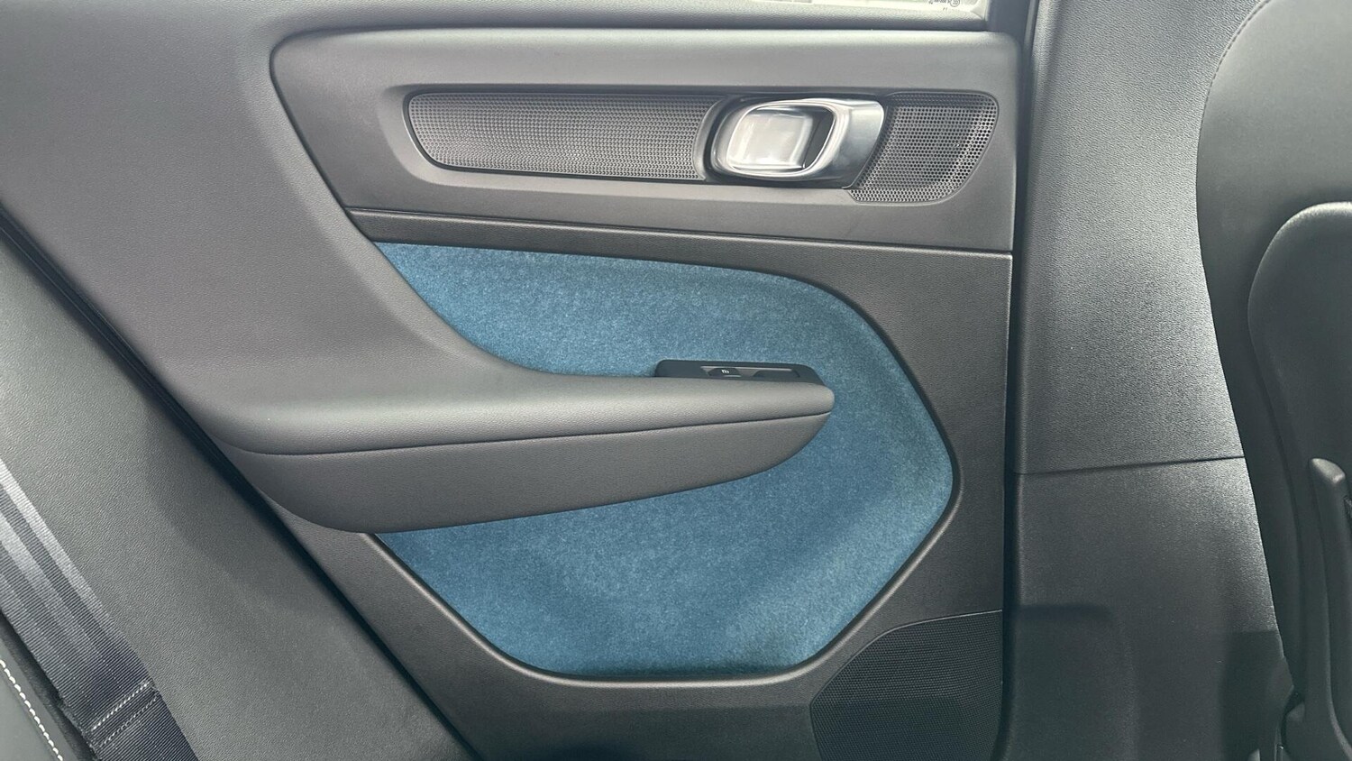 Used Volvo C40 2023 for sale - 77673013: Photo 47