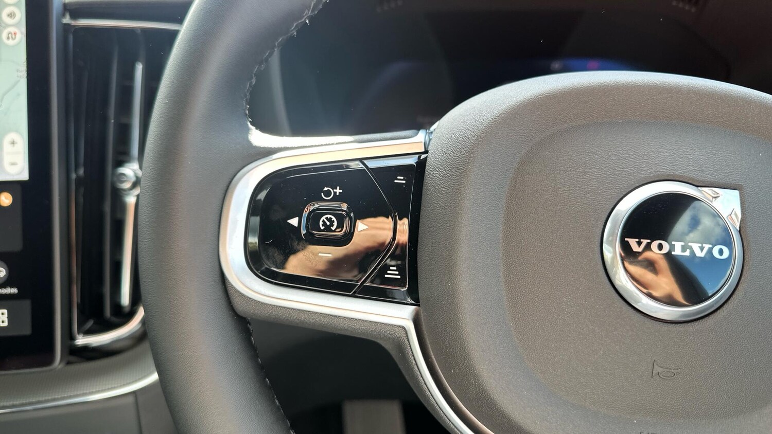 Used Volvo XC60 for sale - 77672926: Photo 33