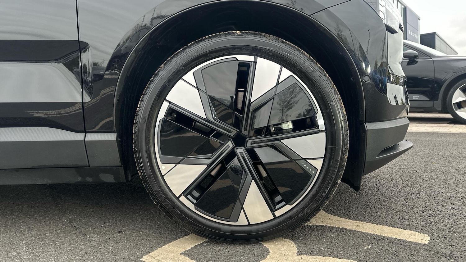 Used Volvo EX30 2025 for sale - 76380758: Photo 11