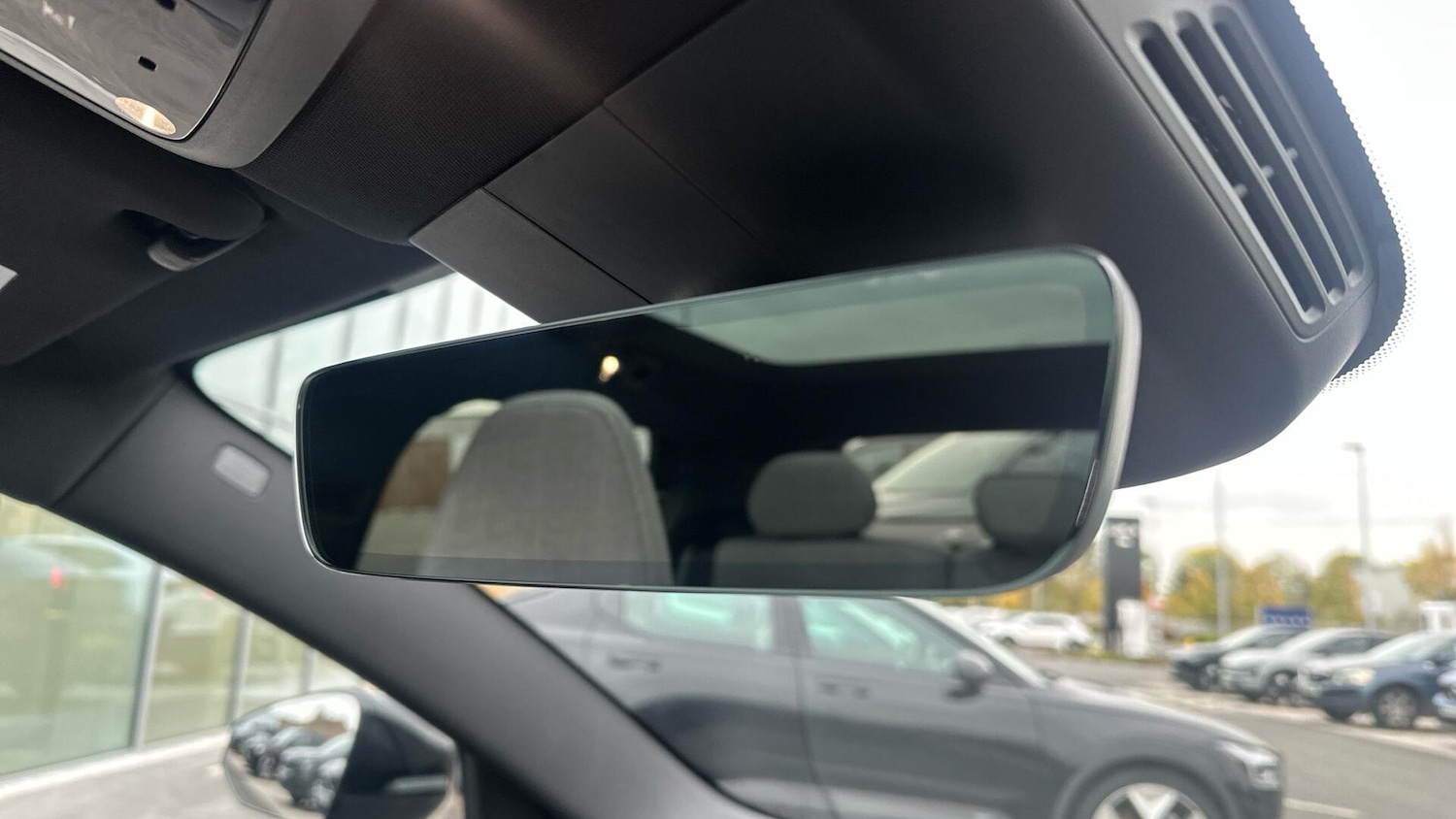 Used Volvo EX30 2025 for sale - 76380758: Photo 36