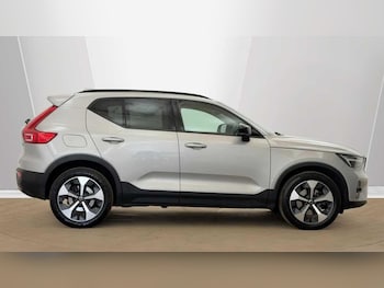 Used Volvo XC40 2023 for sale - 79259859: Photo