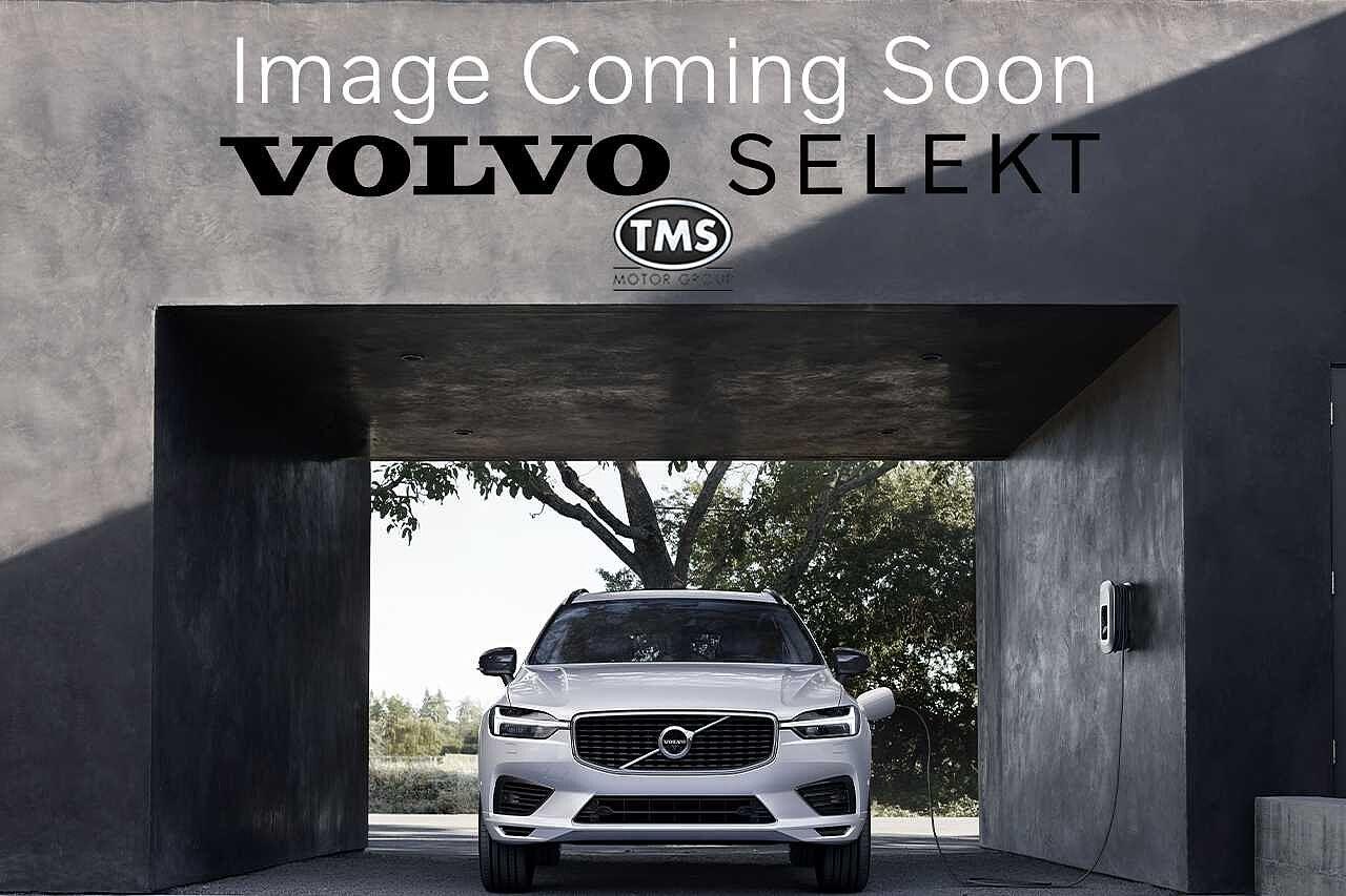 Used Volvo XC40 2021 for sale - 76632699: Photo 1