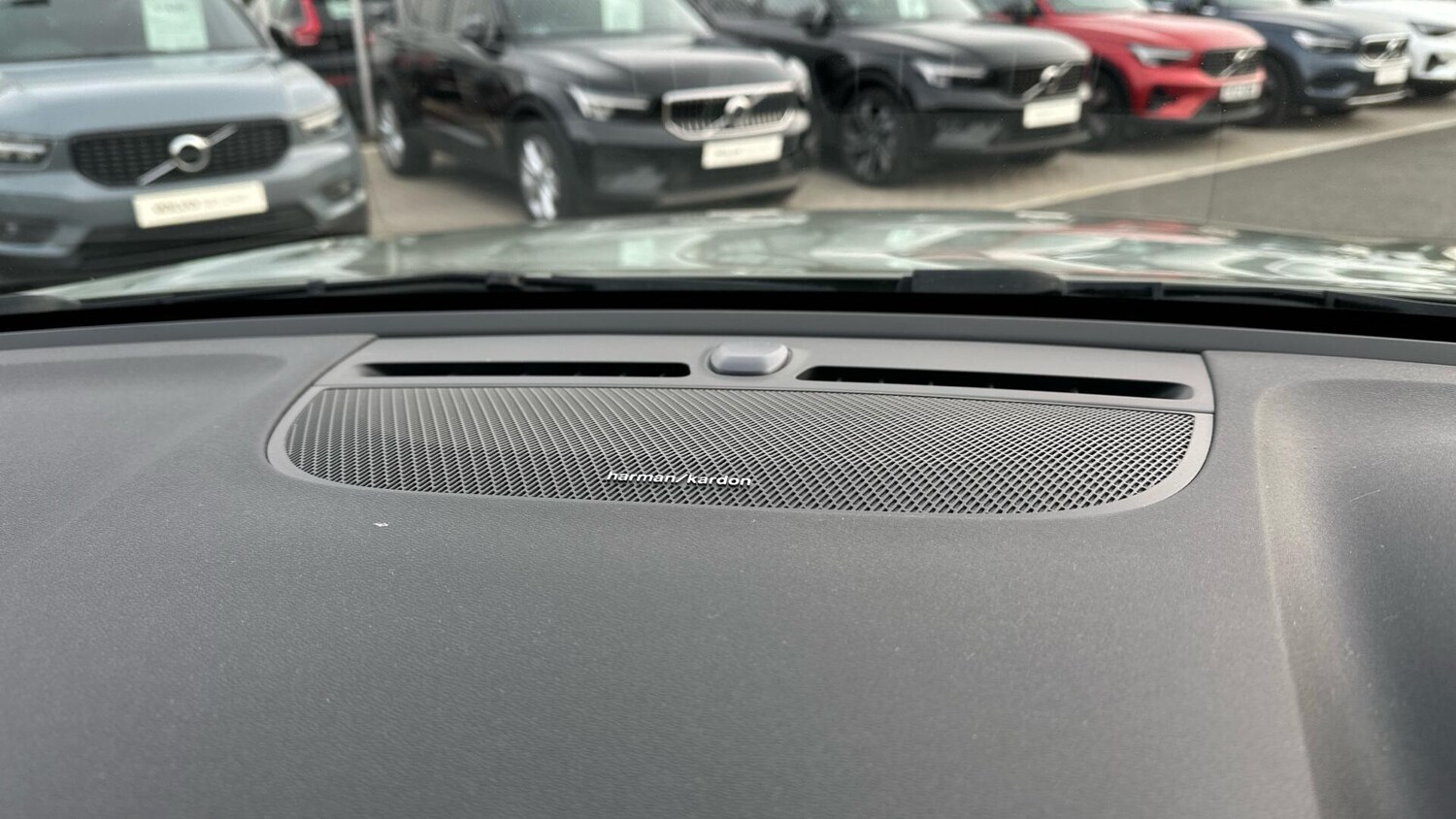 Used Volvo XC40 2022 for sale - 77672941: Photo 23