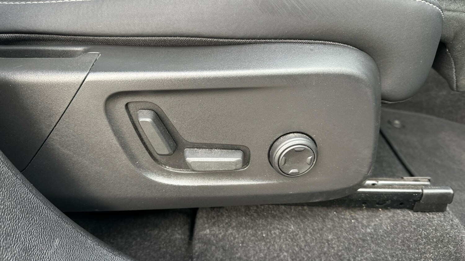 Used Volvo XC40 2022 for sale - 77672941: Photo 27