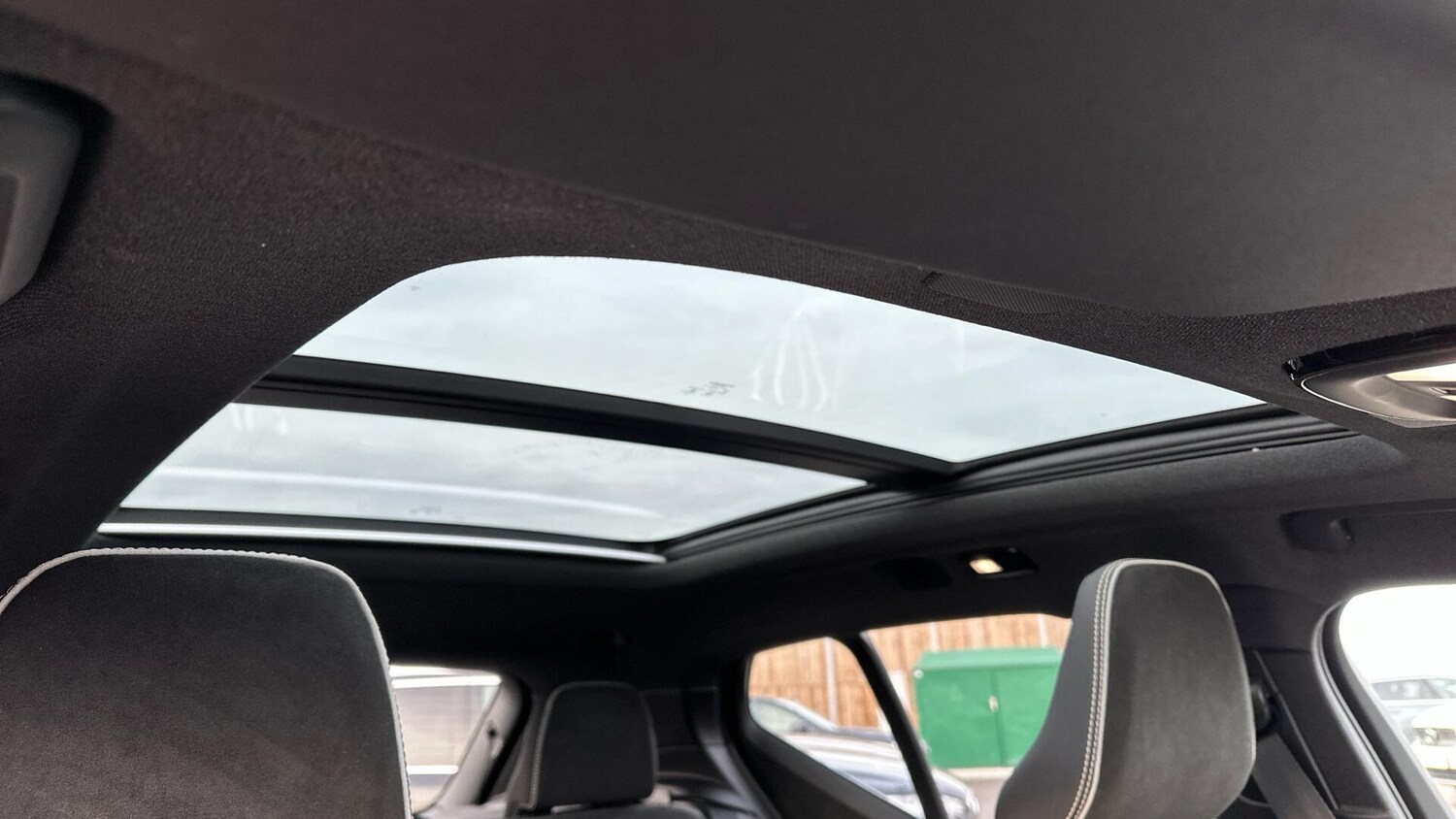 Used Volvo XC40 2022 for sale - 77672941: Photo 28