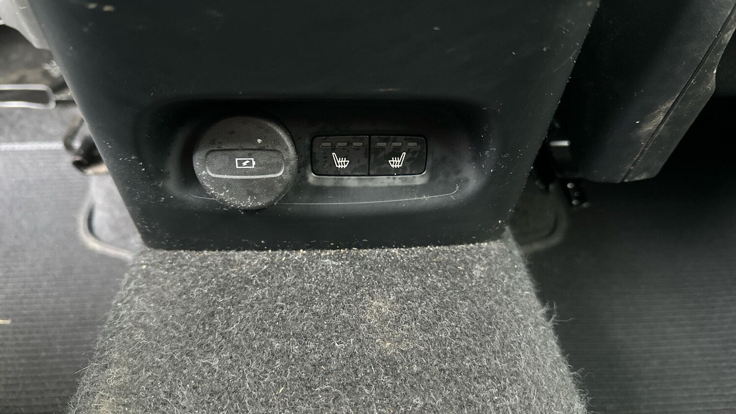 Used Volvo XC40 2022 for sale - 77672941: Photo 33