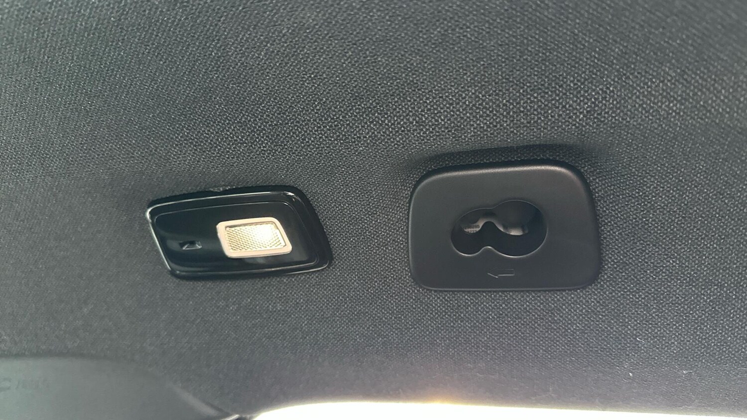 Used Volvo XC40 2022 for sale - 77672941: Photo 35