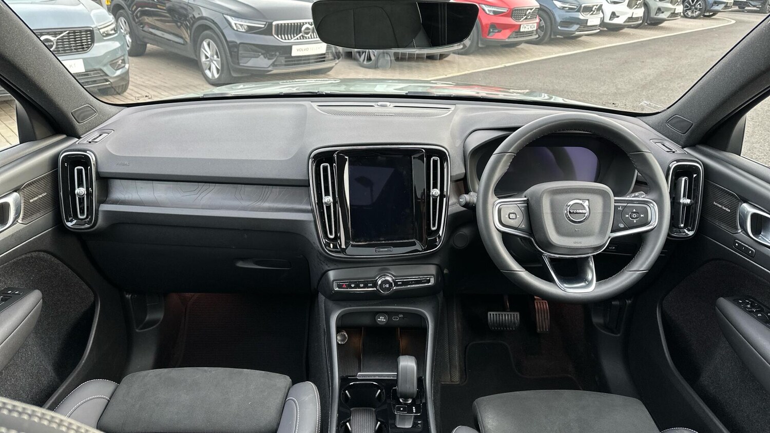 Used Volvo XC40 2022 for sale - 77672941: Photo 5