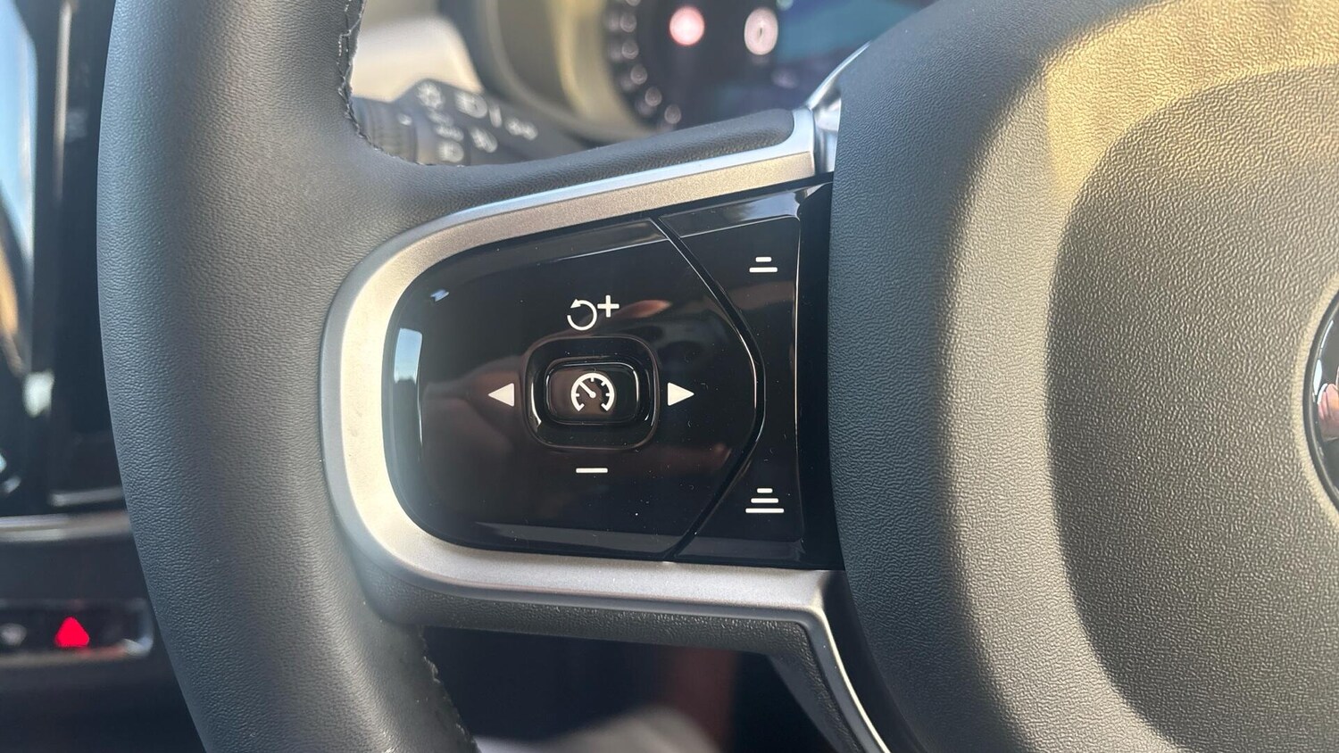 Used Volvo V90 2025 for sale - 76999030: Photo 19