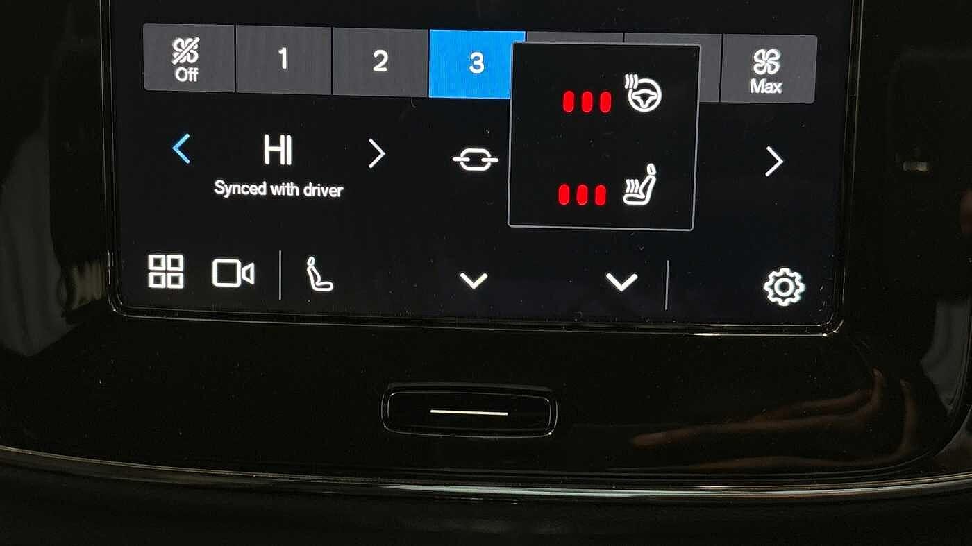 Used Volvo XC40 for sale - 77549960: Photo 40