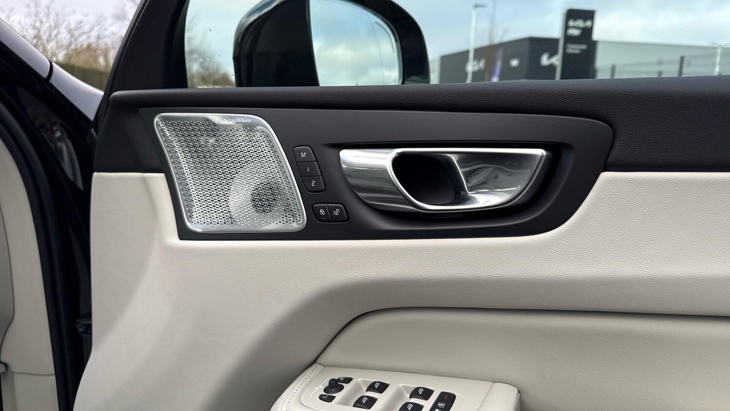 Used Volvo XC60 2025 for sale - 77672985: Photo 32