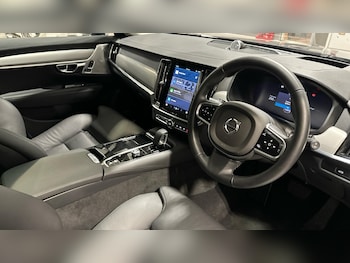Used Volvo V90 2024 for sale - 76585133: Photo