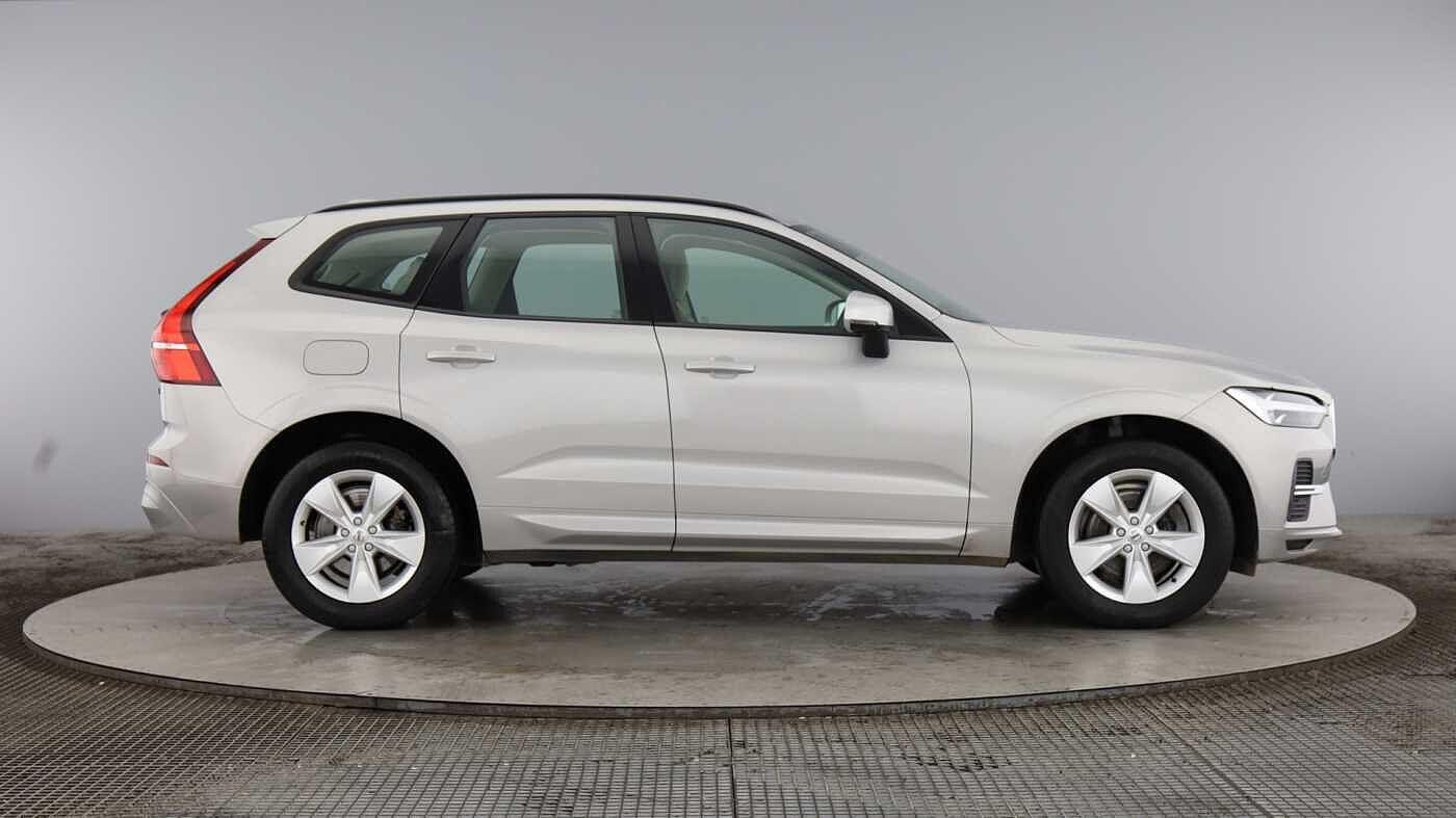 Used Volvo XC60 2021 for sale - 77523728: Photo 2