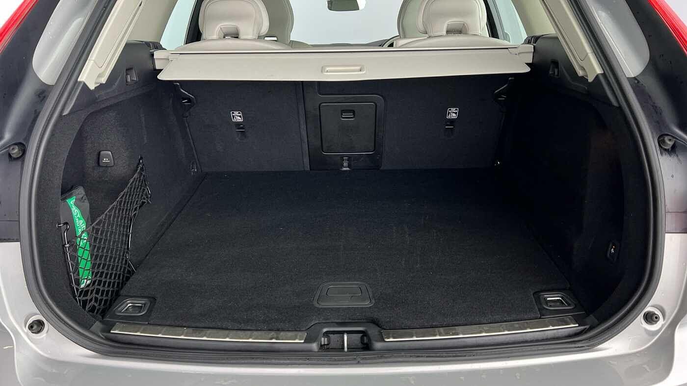 Used Volvo XC60 2021 for sale - 77523728: Photo 5