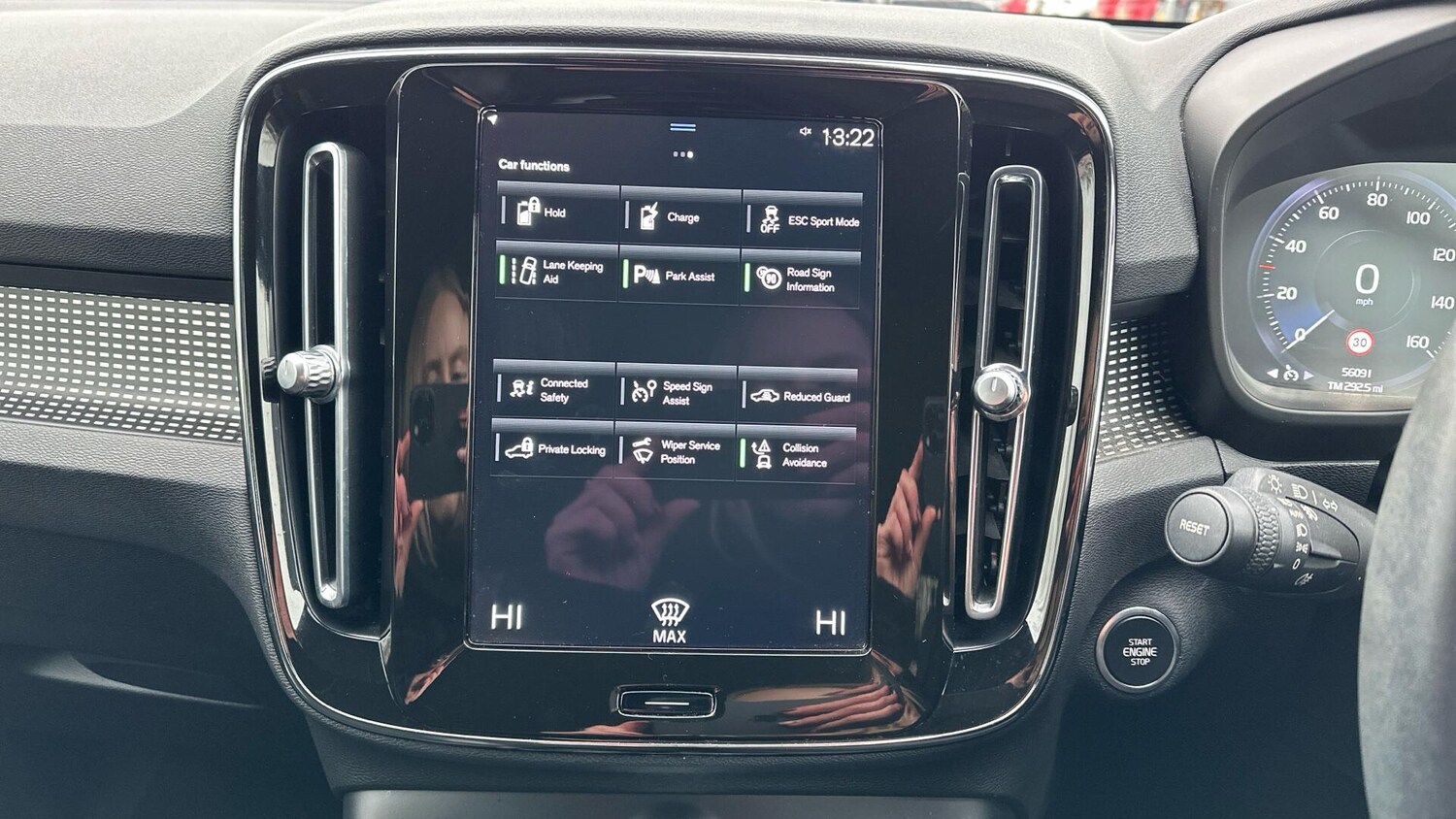 Used Volvo XC40 2021 for sale - 77672996: Photo 16