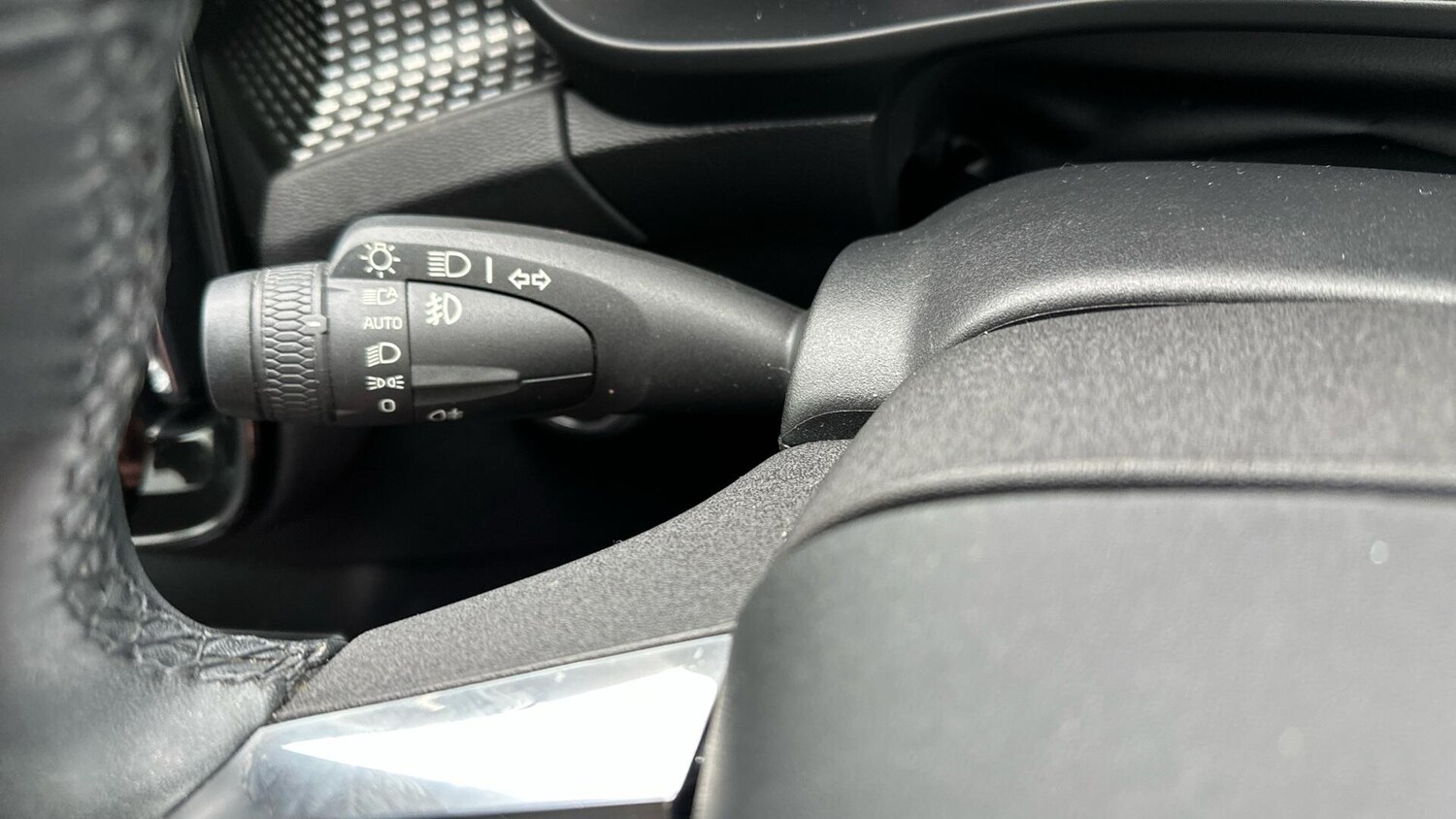 Used Volvo XC40 2021 for sale - 77672996: Photo 18