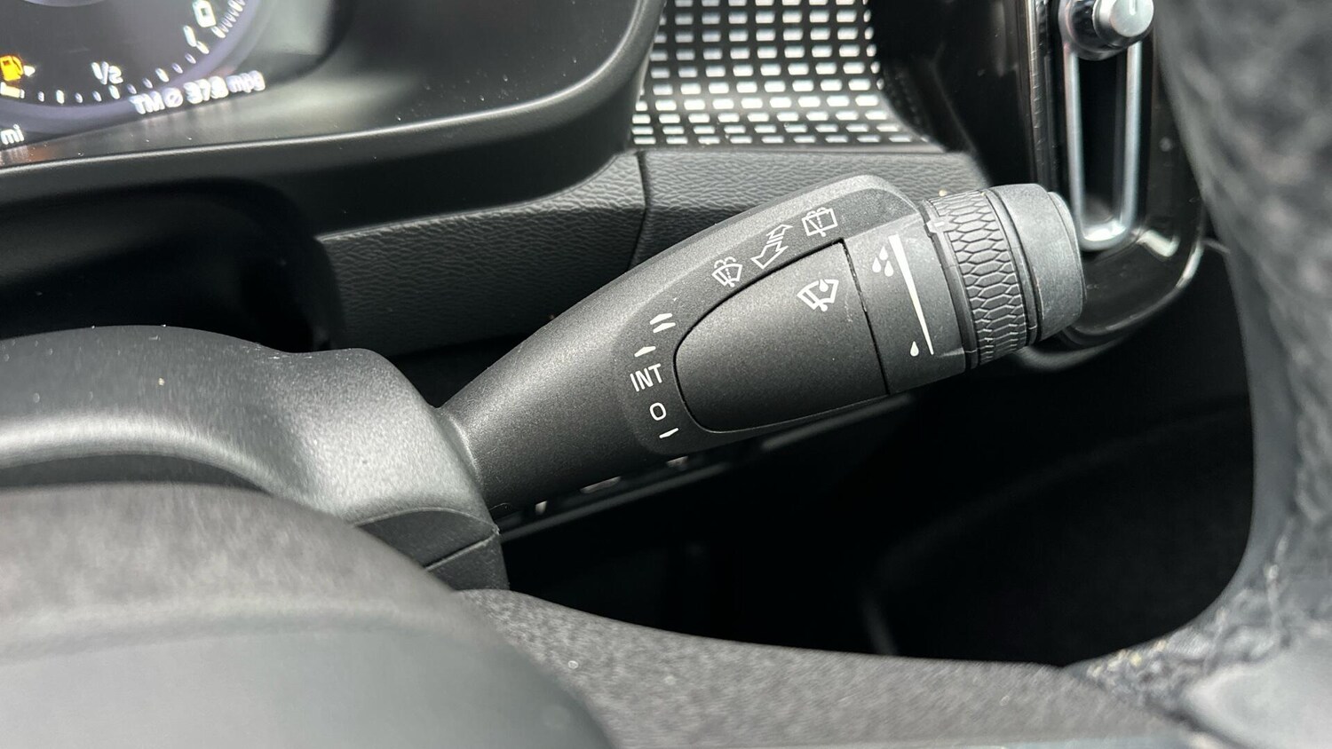 Used Volvo XC40 2021 for sale - 77672996: Photo 21