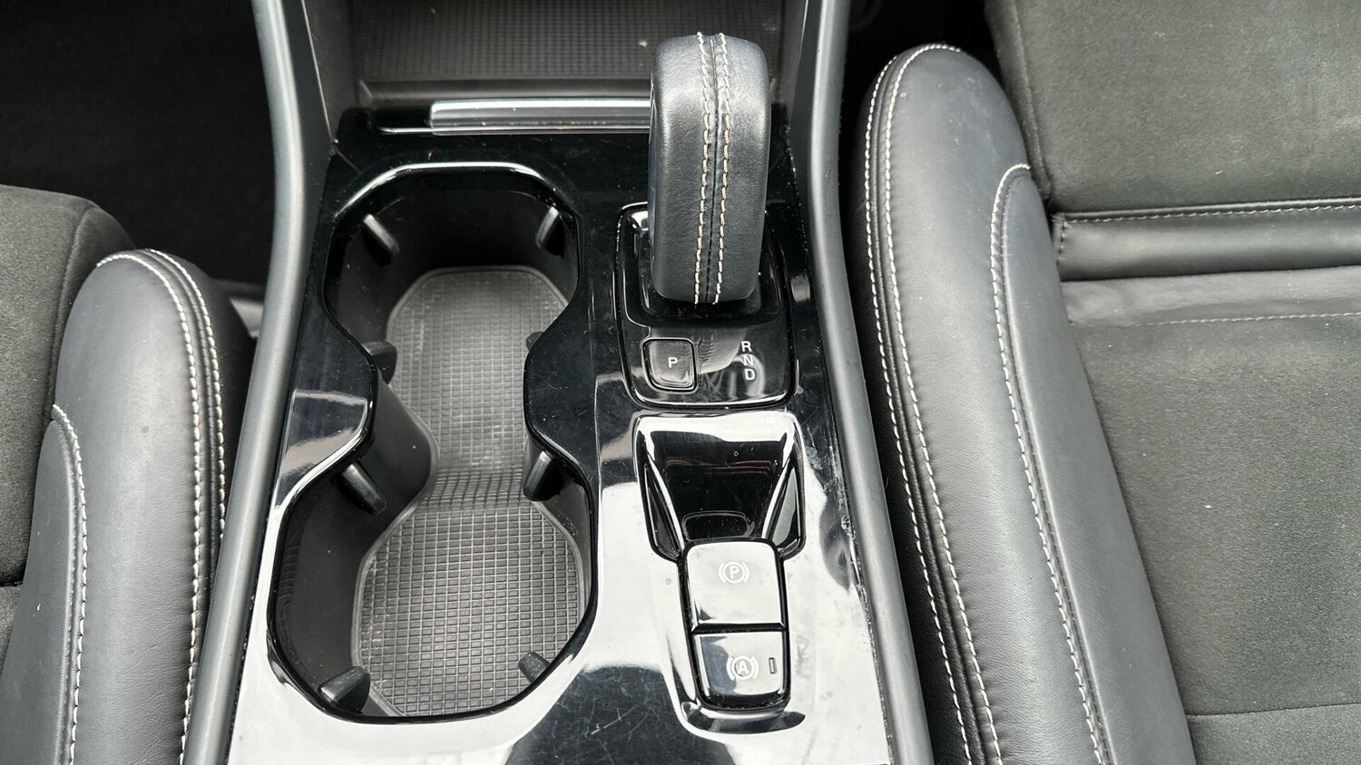 Used Volvo XC40 2021 for sale - 77672996: Photo 24