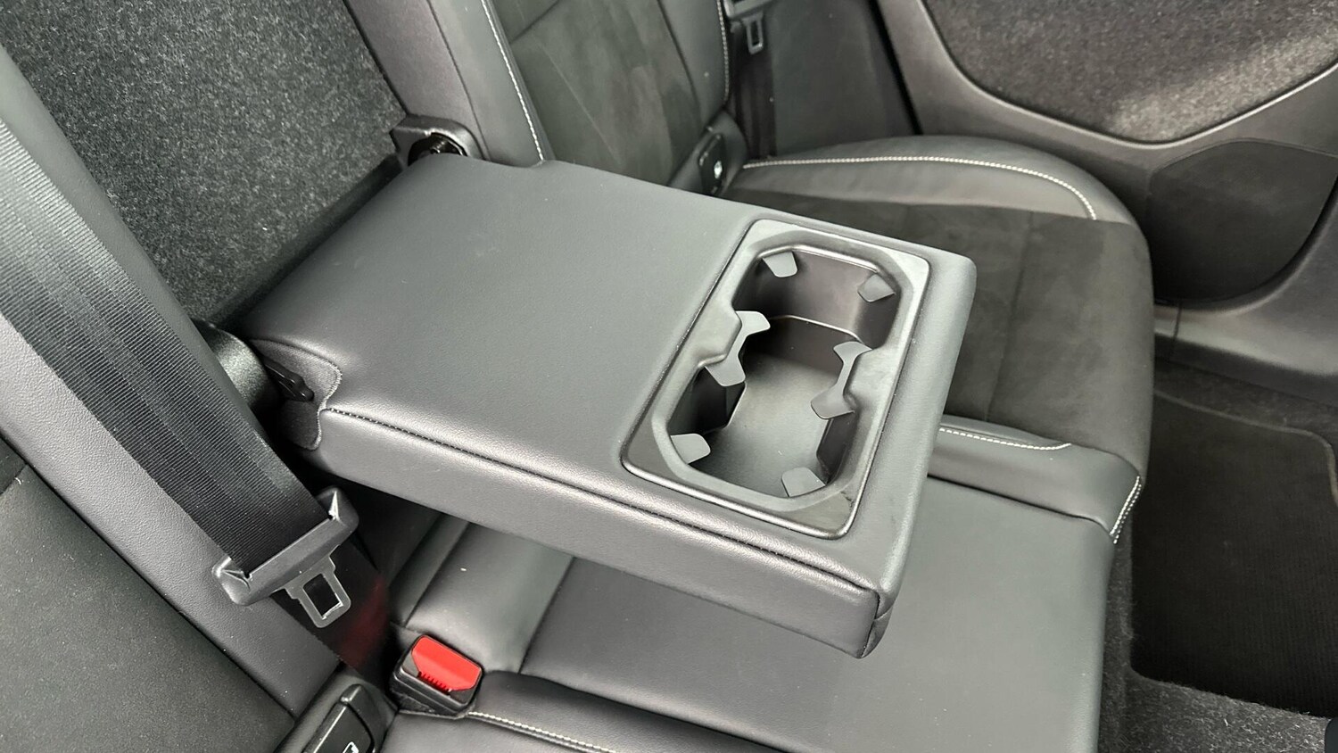 Used Volvo XC40 2021 for sale - 77672996: Photo 30