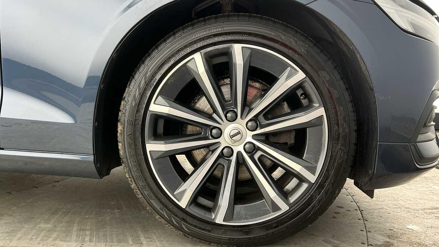 Used Volvo V60 2021 for sale - 77081641: Photo 4