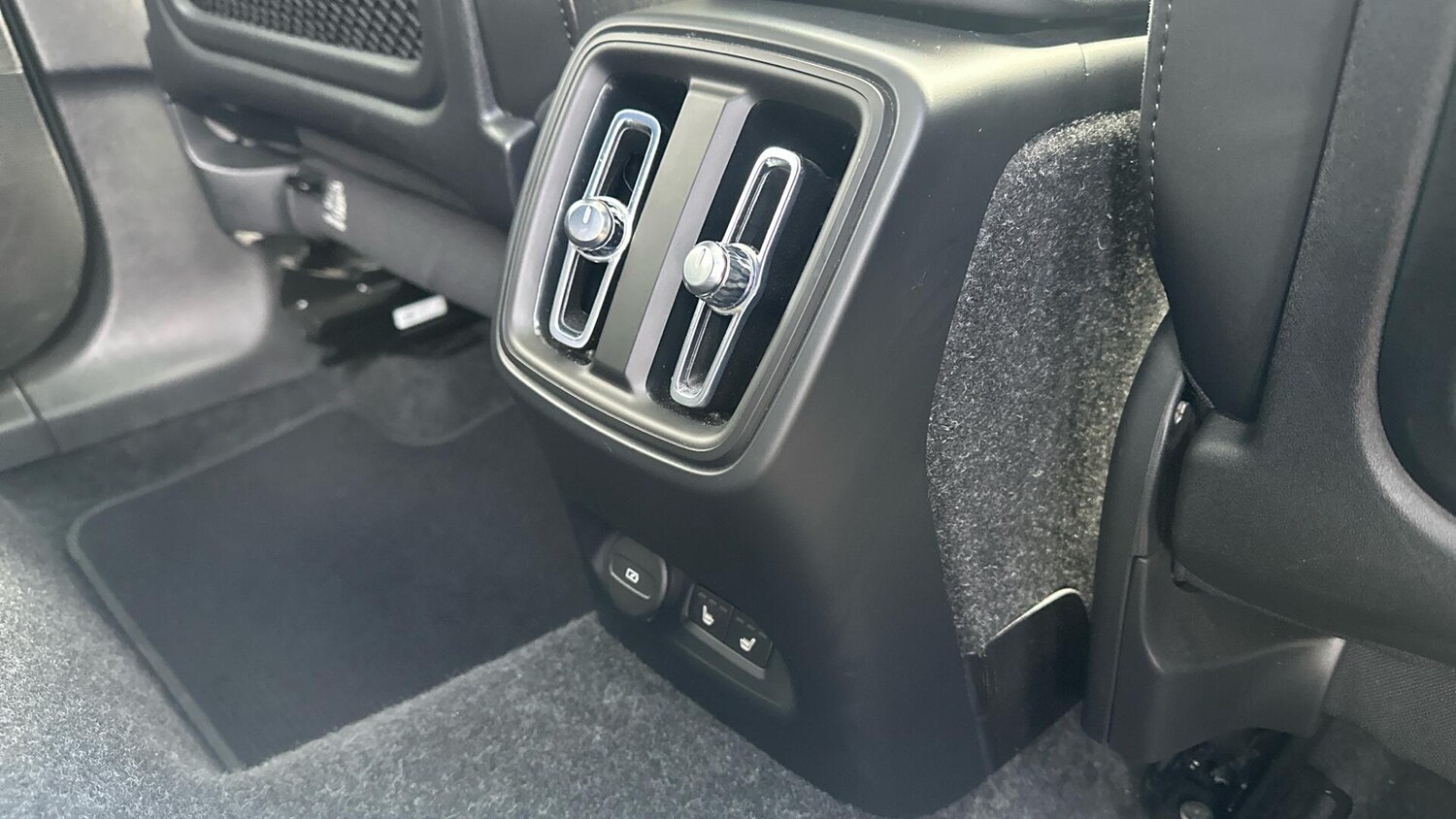 Used Volvo C40 2022 for sale - 77723015: Photo 26