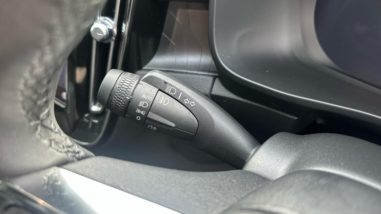 Used Volvo C40 2022 for sale - 77723015: Photo 34