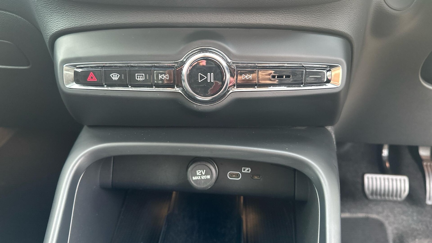 Used Volvo C40 2022 for sale - 77723015: Photo 36