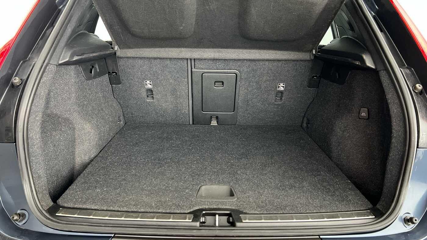 Used Volvo XC40 2022 for sale - 77081699: Photo 5