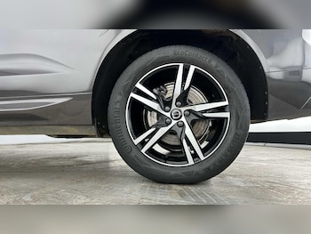 Used Volvo XC60 2022 for sale - 76458143: Photo