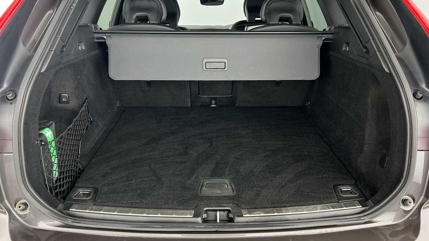 Used Volvo XC60 2022 for sale - 76458143: Photo 5