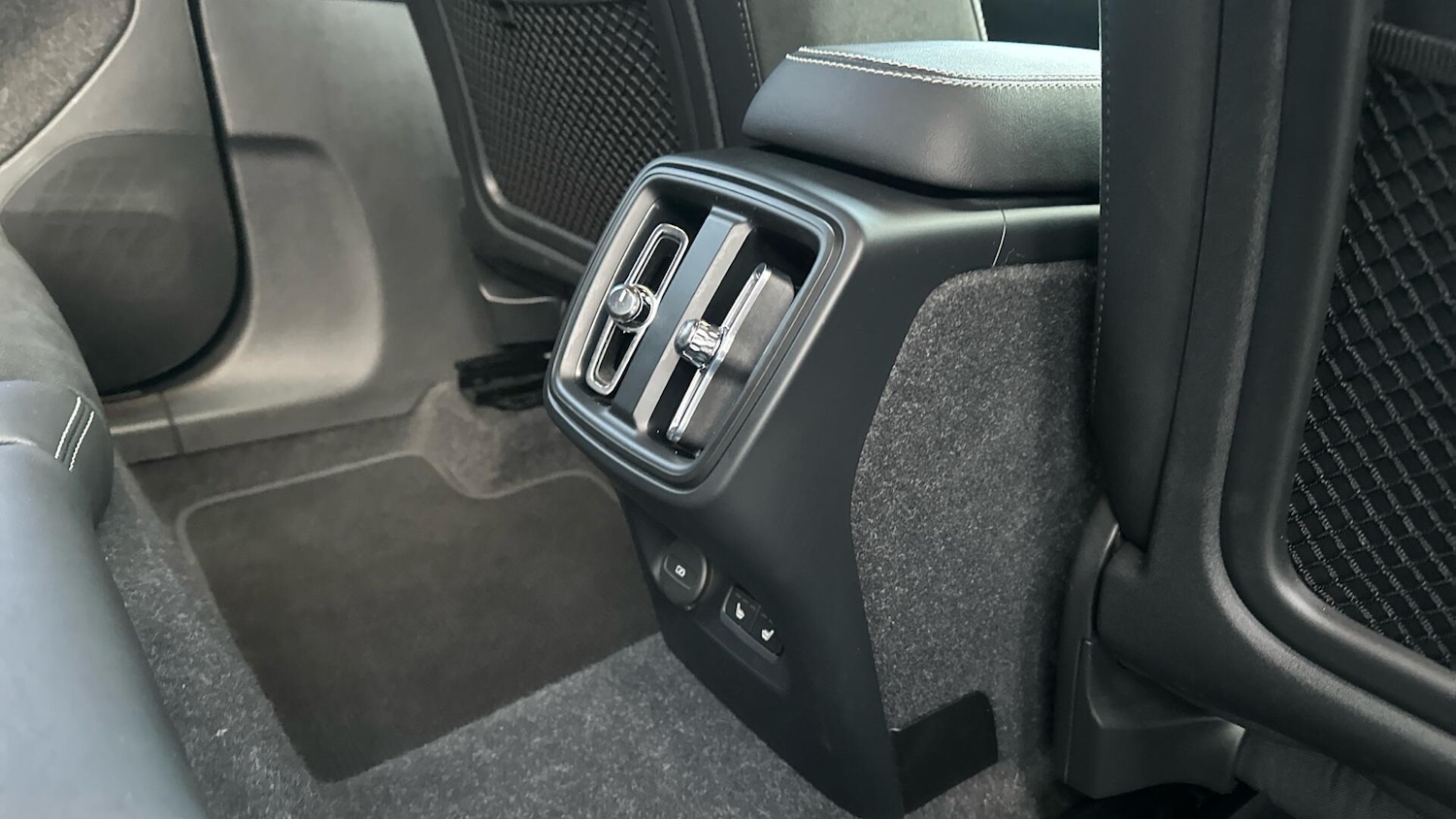 Used Volvo XC40 2021 for sale - 77039867: Photo 25