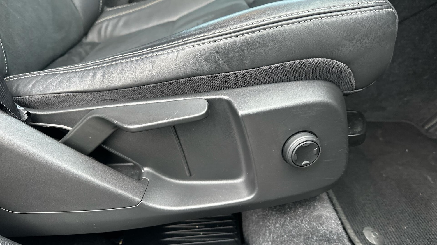 Used Volvo XC40 2021 for sale - 77039867: Photo 29