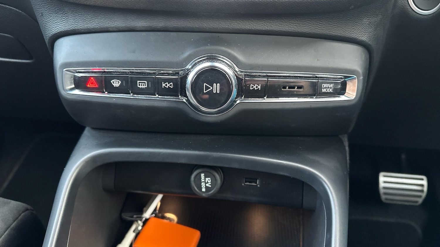 Used Volvo XC40 2021 for sale - 77039867: Photo 35