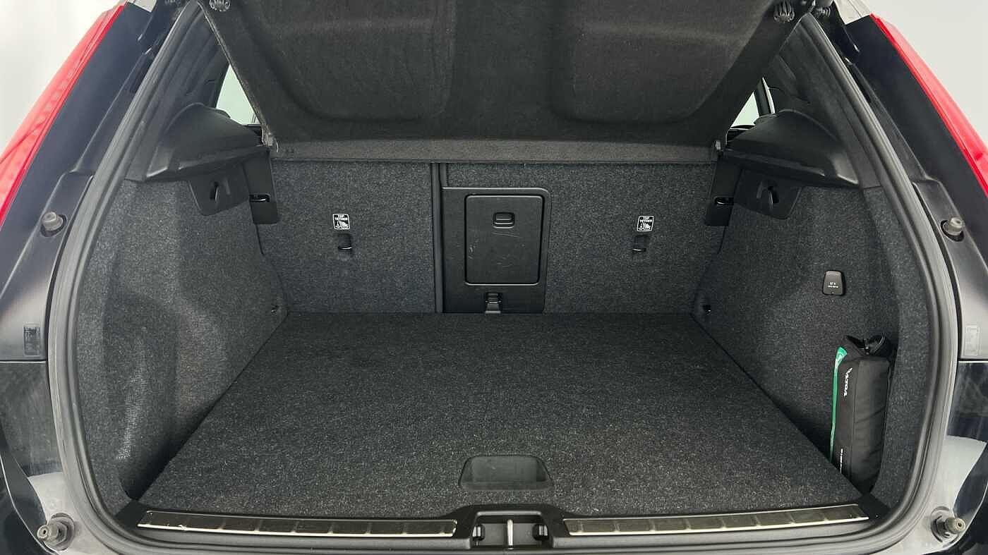 Used Volvo XC40 2021 for sale - 76701407: Photo 5